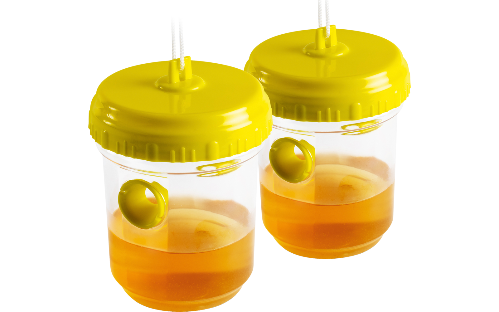 Zwei durchsichtige Becher mit gelbem Deckel, jeweils mit einem grünen Olivenzweig und einem orangefarbenen Getränk gefüllt