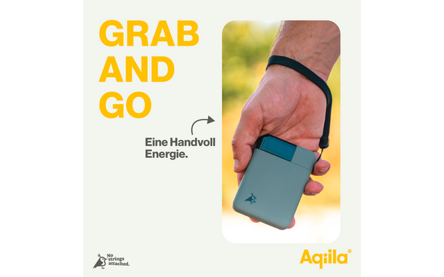 Hand houdt een smartphone met een zwarte polsband tegen een geel achtergron, tekst: Grab and go, een handvol energie
