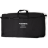 Schwarze rechteckige Tragetasche mit Griffen und Schultergurt, weißes Logo 'DOMETIC' und Text 'CORTINA CHAIR BLACK'