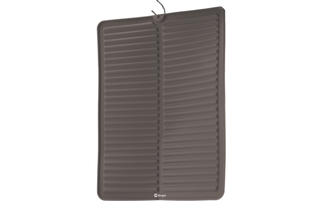 Braune, vertikal gestreifte Tischunterlage oder Matte