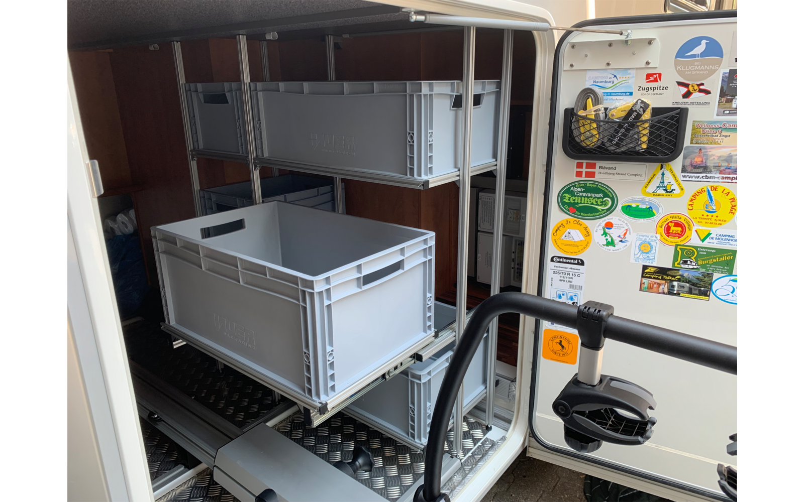 Image du produit SYS-RACK 64-L-RTR-1 Syst&egrave;me d'&eacute;tag&egrave;res avec extension t&eacute;lescopique pour garage arri&egrave;re 69 x 41 x 130 cm 1