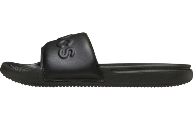 Schwarze Slide-Sandale, rechte Ansicht, breiter Riemen mit Prägung