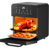 Zwarte keukenoven met digitaal display; interieur verlicht, bovenste rek: hele kip en aardappelstukjes; onderste rek: meerdere croissants; deur open