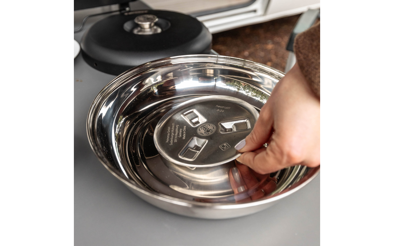 Produktbild Petromax Hitzeverteiler Petromax Camp-Oven und Dimego-Oven  1