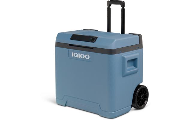 Blauer Kunststoff-Kühlbehälter mit ausziehbarem Teleskopgriff, zwei großen schwarzen Rädern rechts und Schriftzug "IGLOO" auf der Vorderseite