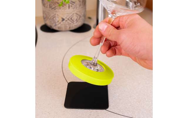 Product image Silwy magnetic adapter set including metal nano gel pads for fixing stemware 6 pieces 1