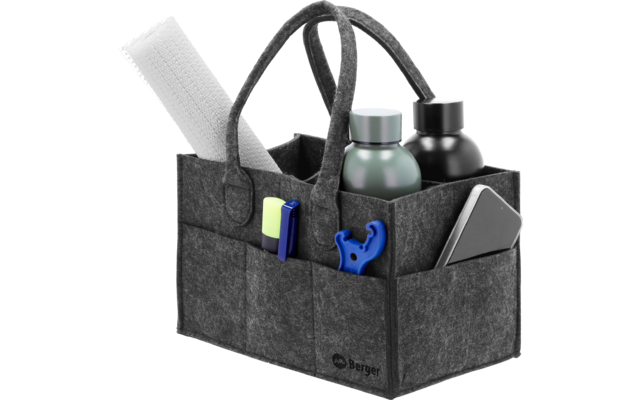 Dunkelgraue Filz-Aufbewahrungstasche mit Griffen, aufgerolltes Handtuch, zwei Trinkflaschen, Smartphone, Leuchtmarker und blauer Clip