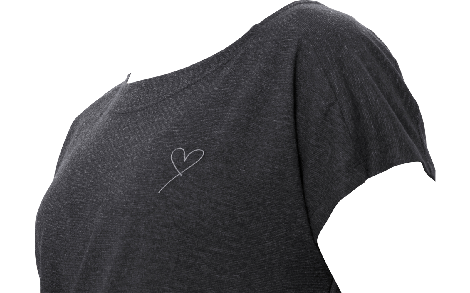 Donna in profilo a tre quarti che guarda in alto a sinistra, capelli castani raccolti con ciocche sciolte, T‑shirt grigio scuro con piccolo cuore sul petto, sfondo bianco