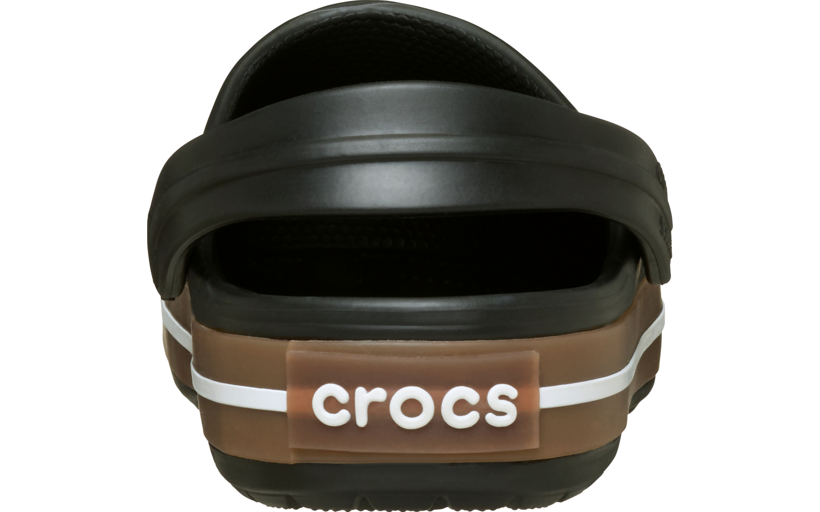 Rückansicht eines schwarzen Clogs mit braunem Fersenriemen, weißer Aufschrift 'crocs' und zwei weißen Streifen