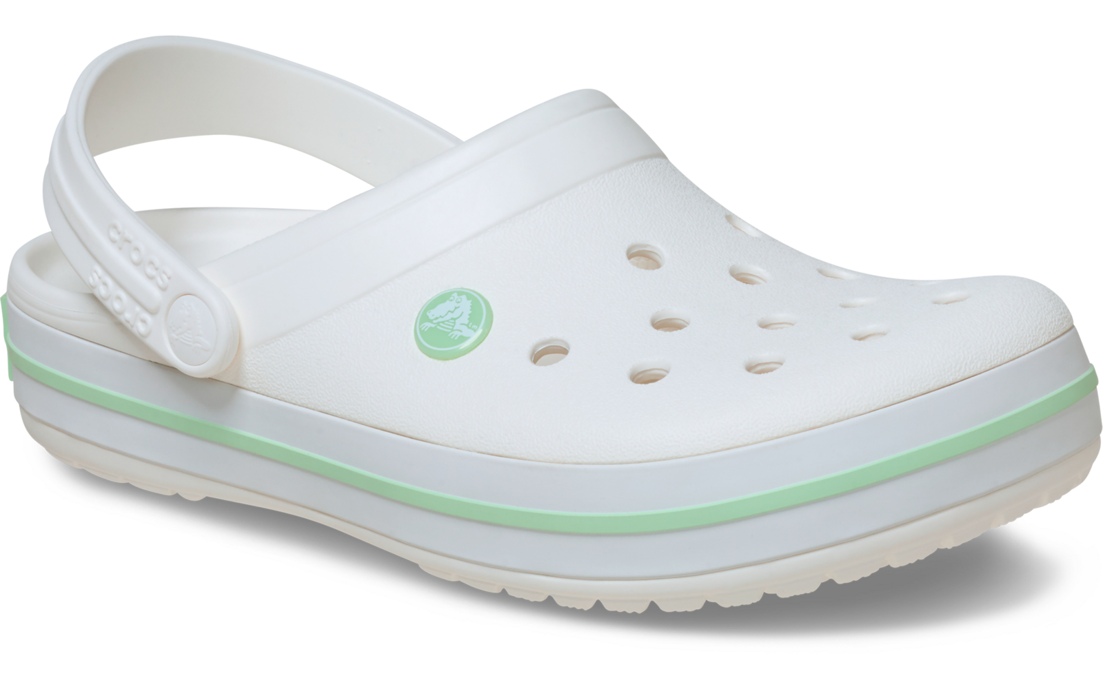 Witte clog met ventilatiegaten, verstelbaar hielbandje, groene streep op de zool en rond groen logo aan de zijkant