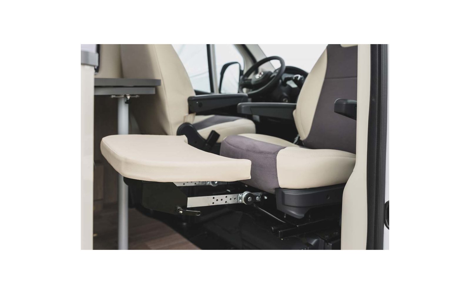 Image du produit ART Repose-jambes pour si&egrave;ge de camping-car 1