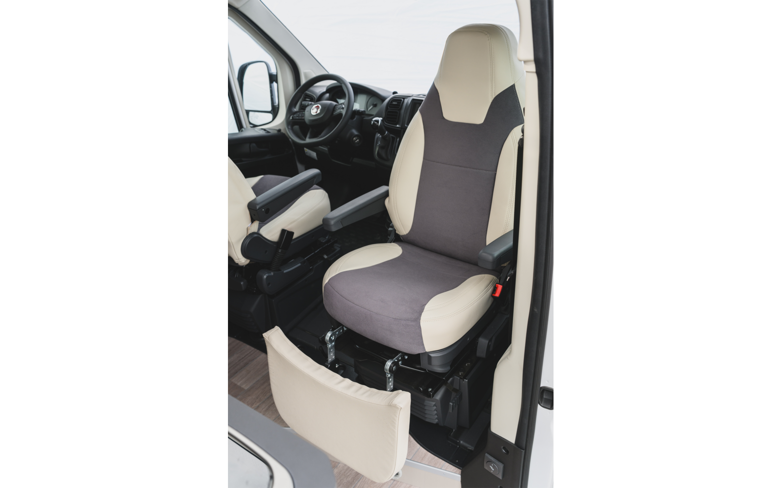 Image du produit ART Repose-jambes pour si&egrave;ge de camping-car 1