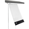 Tenda da sole estesa con telo grigio scuro a righe; pannello frontale bianco con orlo nero e logo THULE; struttura in alluminio argentato, due pali di sostegno e tiranti