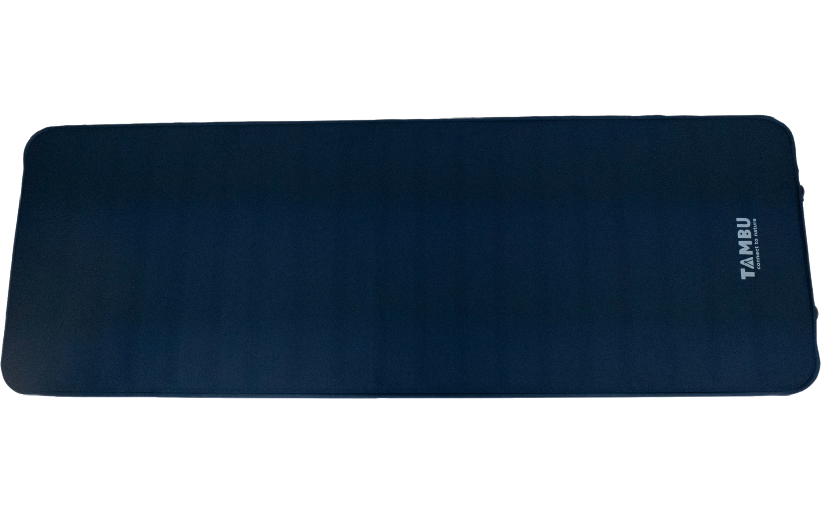 Rechteckige blaue Matte mit abgerundeten Ecken, feinen horizontalen Linien und weißem Schriftzug "TAMRU" in der unteren rechten Ecke vor weißem Hintergrund