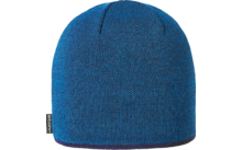 Blue knitted beanie with a small black label on the side