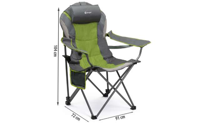 Grüner Campingstuhl mit Armlehnen und Getränkehalter, Maße sichtbar