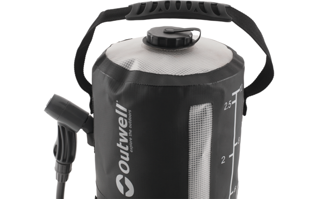 Schwarzer faltbarer Behälter mit Tragegriff, Schraubverschluss oben, seitlichem Ausguss mit Ventil, weiße Messskala und Markenaufdruck "Outwell"