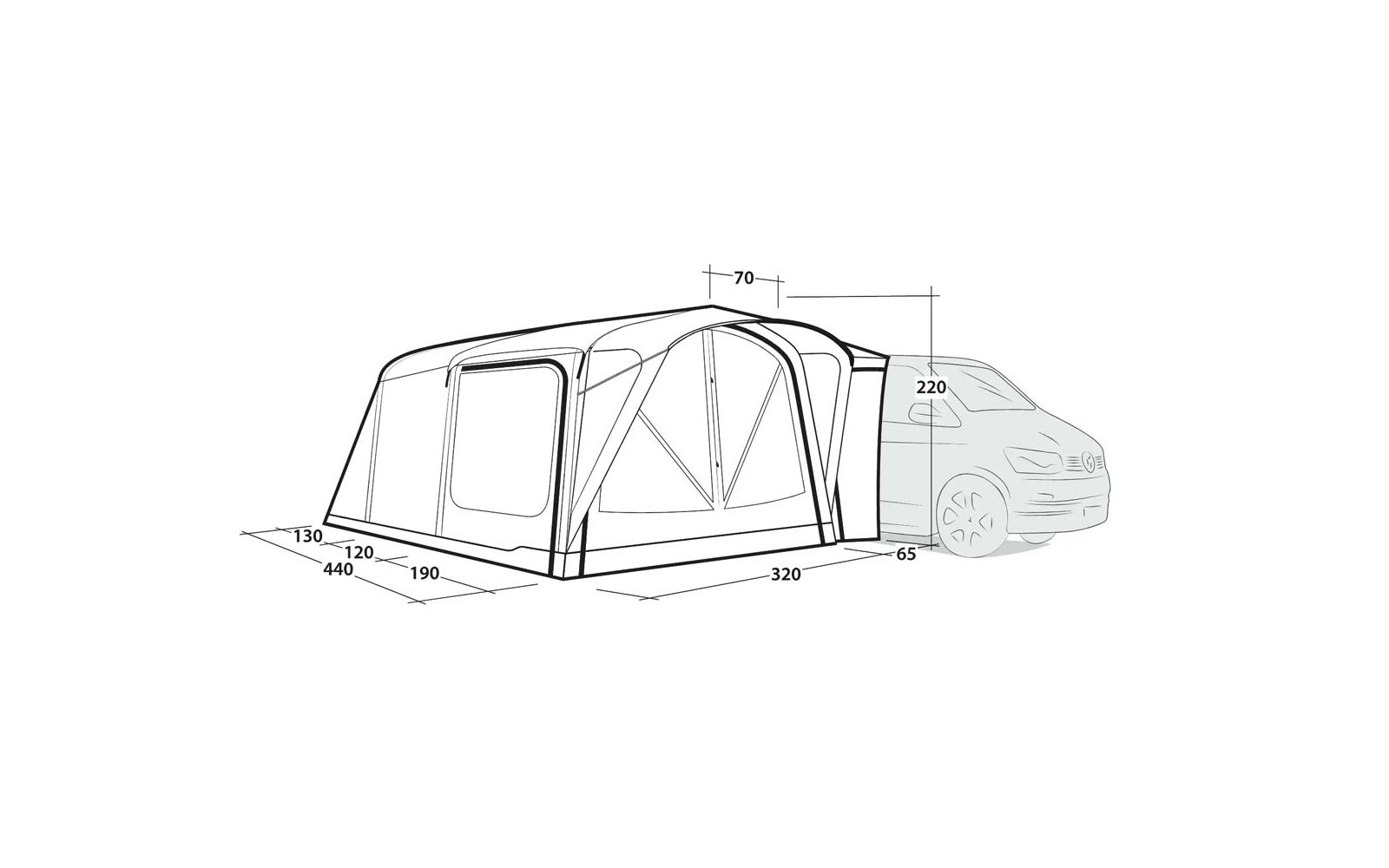 Zwart-witte technische tekening van een aangebouwde constructie met twee zijramen, een centrale opening, diagonale steunbalken, rechts een gedeeltelijk zichtbare auto en maatlabels
