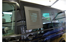 253045 737987 - Hülsberg Lüftungsgitter Schiebefenster Aluminium mit Gummidichtung passend für VW T6.1 2019-2024