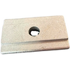 Plaque métallique rectangulaire avec un trou circulaire au centre, deux rainures horizontales parallèles et une surface texturée