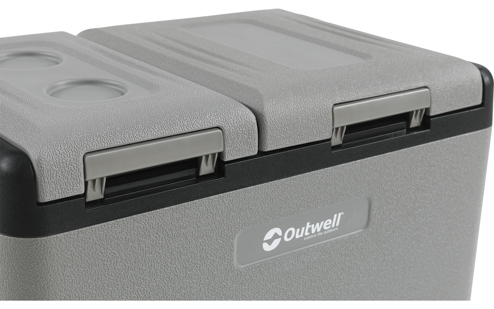 Graue Kühlbox mit zwei Verschlüssen und 'Outwell'-Logo