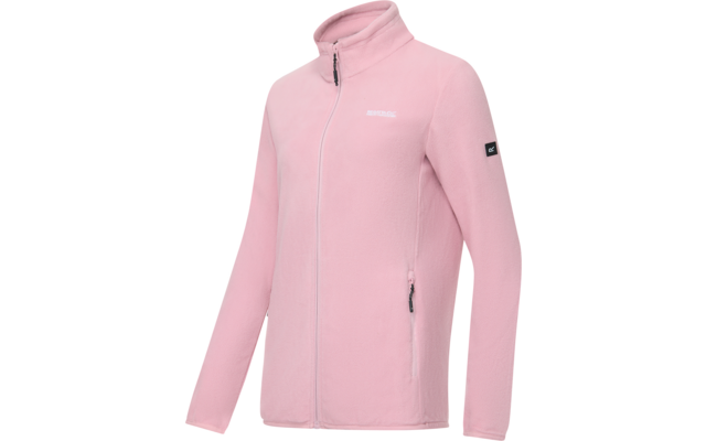 Giacca in pile rosa chiaro con collo rialzato, cerniera centrale, due tasche con zip, piccolo logo su petto e manica