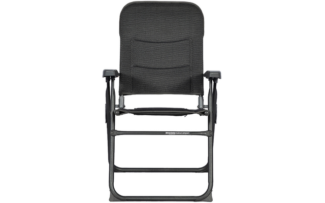Silla plegable negra con respaldo acolchado y reposabrazos