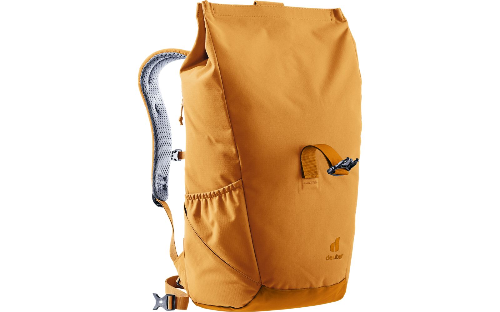 Gelb-orange Rucksack, frontale Dreiviertelansicht, gepolsterte linke Schulterriemen sichtbar, seitliche Tasche, vordere Schlaufe mit Schnalle, sichtbares Markenlogo deuter