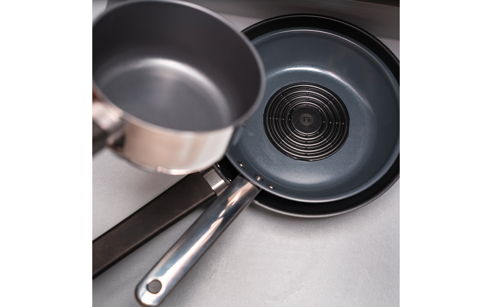 Produktbild Gelmags MagUp-Pads magnetisches Stapelset &Oslash; 10 cm ohne Kleber&uuml;ckseite 3-teilig schwarz 1