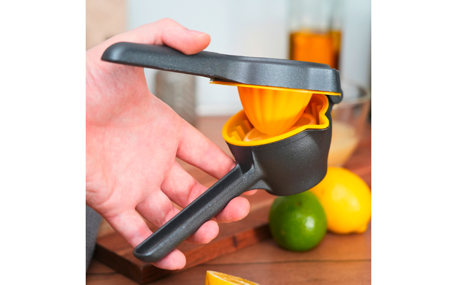 Imagen del producto Westmark Limona Black Edition Fruchtpresse aus Aluminium 1