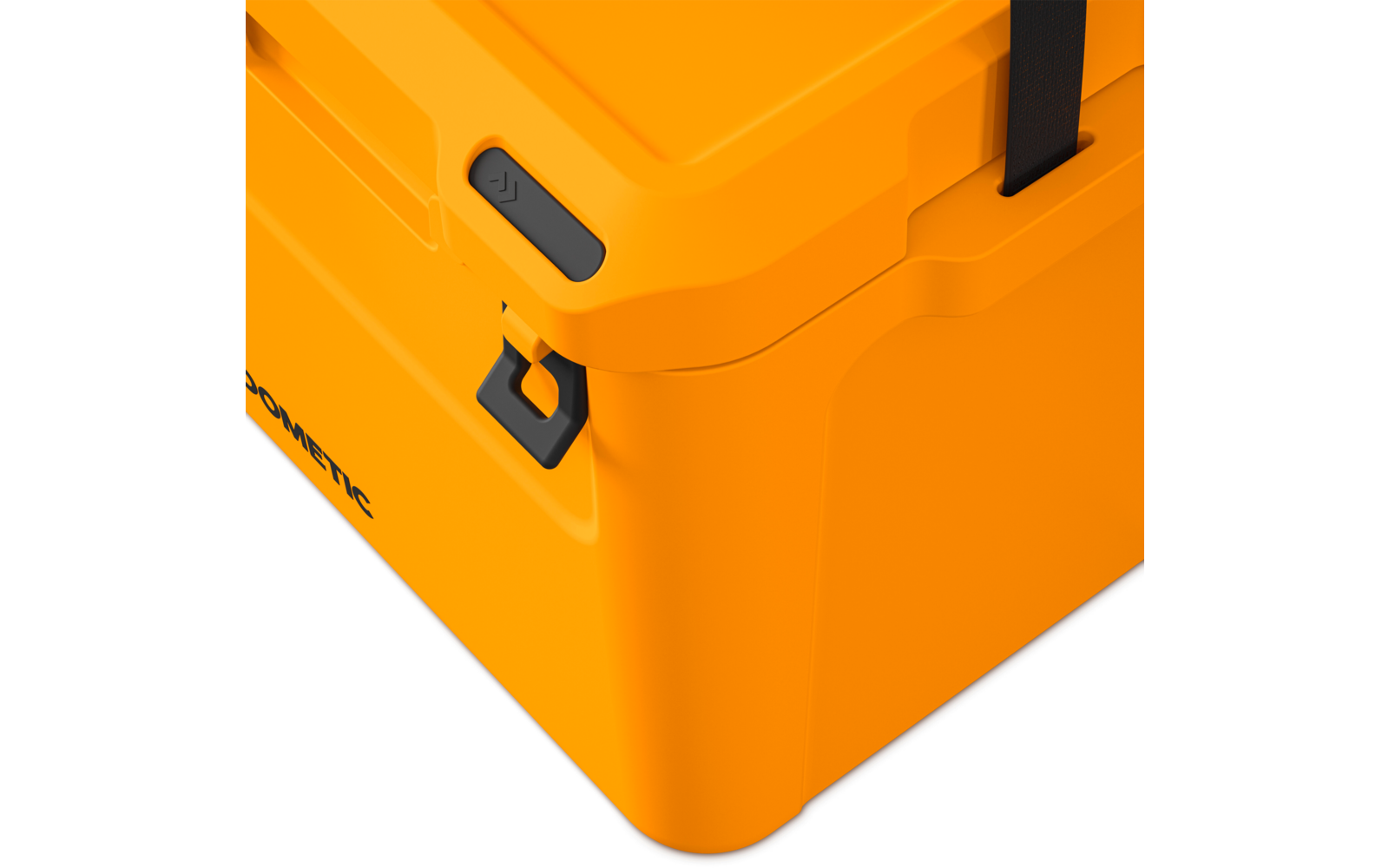 Nahaufnahme einer orangefarbenen Kühlbox mit schwarzem Verschluss und Riemen