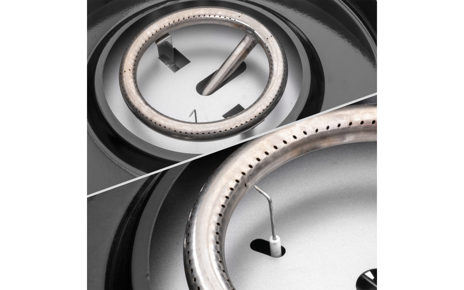 Primer plano de dos relojes mecánicos con agujas y engranajes visibles