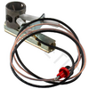 Elektronisches Bauteil mit zwei Drähten, einem roten und einem schwarzen Stecker