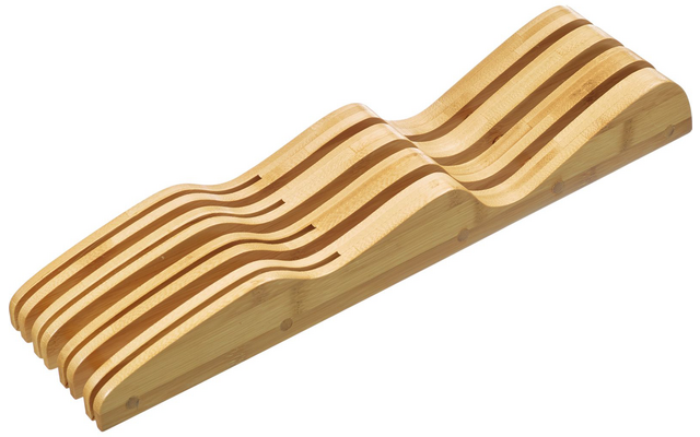 Objet long en bois clair composé de plusieurs lames courbes parallèles formant des ouvertures en forme de vague