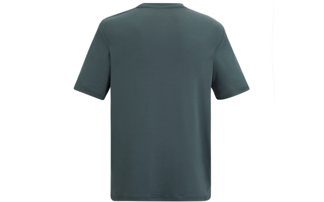 Rückansicht eines einfarbigen dunkelgrünen kurzärmligen T-Shirts auf weißem Hintergrund