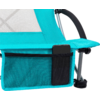 Chaise pliante turquoise avec une poche en filet latérale et un support