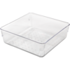 Durchsichtige quadratische Plastikbox mit kleinen Löchern im Boden