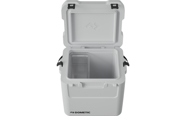 Geöffneter grauer tragbarer Kühler mit Dometic-Logo