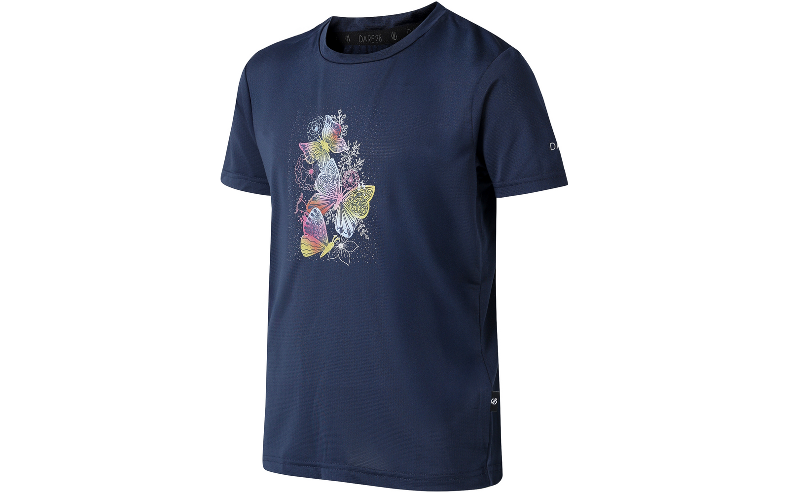 Dunkelblaues kurzärmeliges T‑Shirt vor weißem Hintergrund; bunter Schmetterlings- und Blumenprint vorn links-mittig; Rundhalsausschnitt; kleines weißes Logo auf dem linken Ärmel