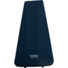 Dunkelblaue, trapezförmige Matte mit abgerundeten Ecken, weißem Schriftzug 'TAMBU connect to nature' nahe der unteren Kante und zwei schwarzen Ventilen an der Unterkante