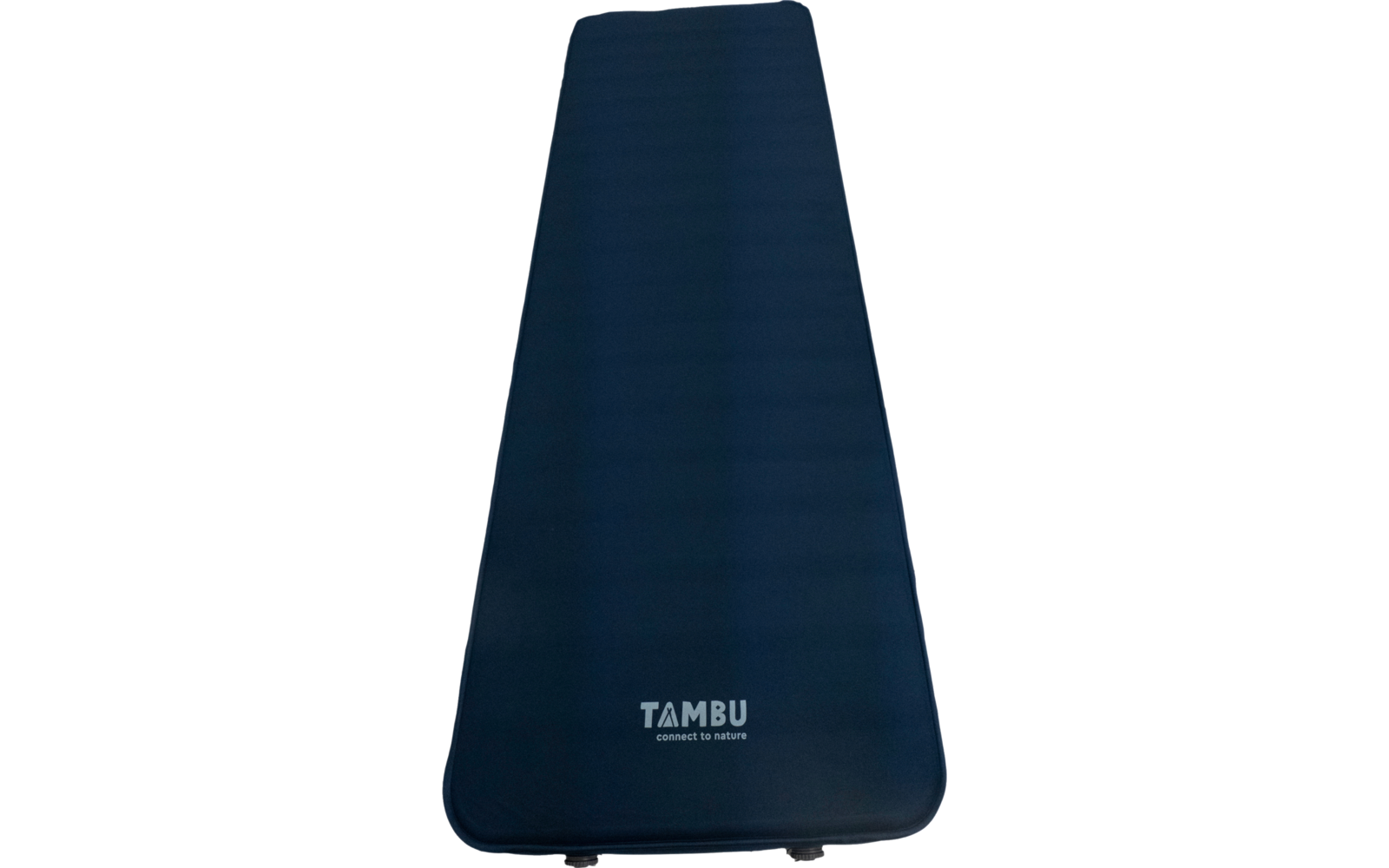 Dunkelblaue, trapezförmige Matte mit abgerundeten Ecken, weißem Schriftzug 'TAMBU connect to nature' nahe der unteren Kante und zwei schwarzen Ventilen an der Unterkante
