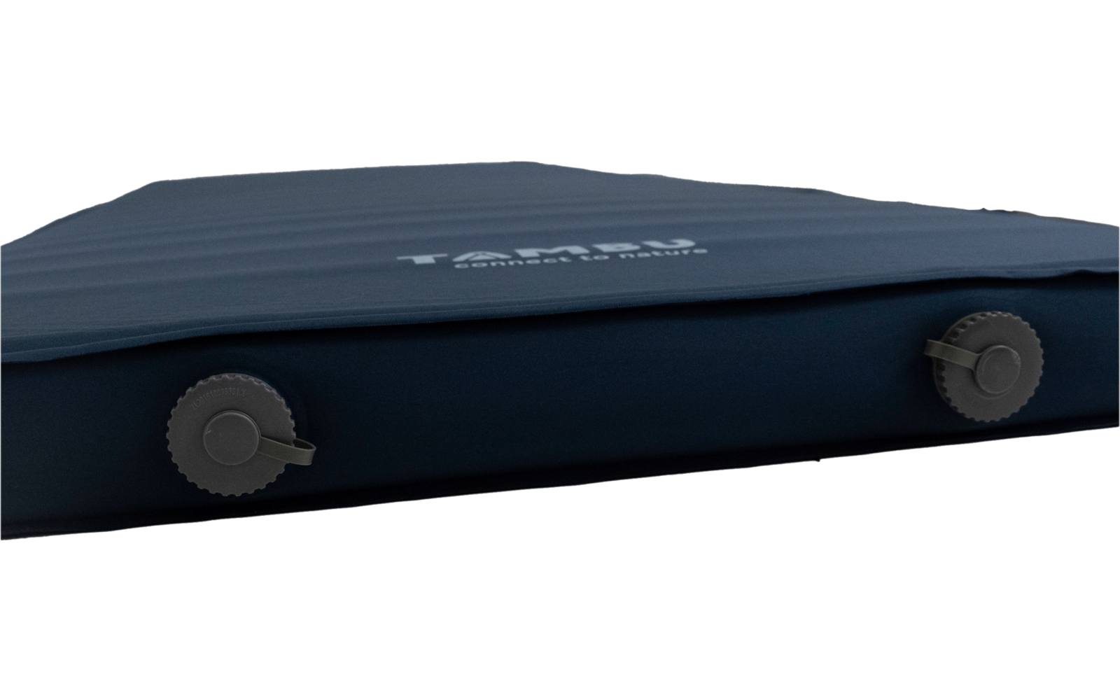 Dunkelblau-grüne aufgeblasene Matte mit zwei grauen Ventilen an der Seite und teilweise sichtbarem Logo vor weißem Hintergrund