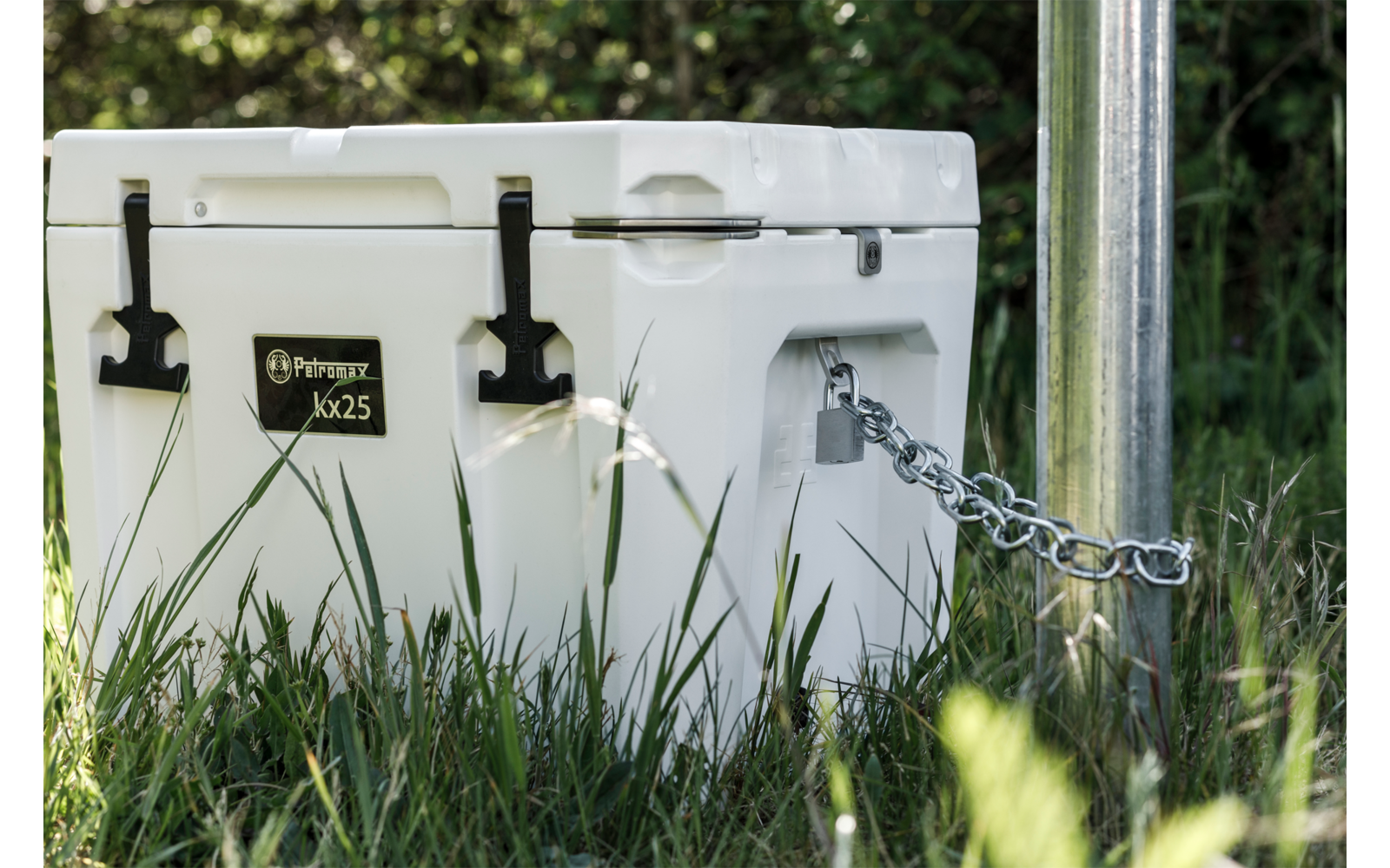 Produktbild Petromax Schlosshalterung f&uuml;r K&uuml;hlbox 1