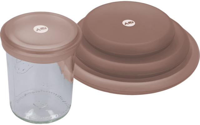 Glazen pot met lichtroze‑beige siliconen deksel links; twee ronde, in elkaar geschoven roze‑beige siliconen deksels rechts, elk met een witte cirkel in het midden