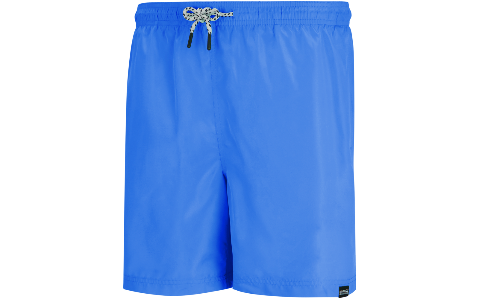 Short de bain bleu, taille élastique avec cordon noir et blanc, petite étiquette noire à l'ourlet, vue de face sur fond blanc