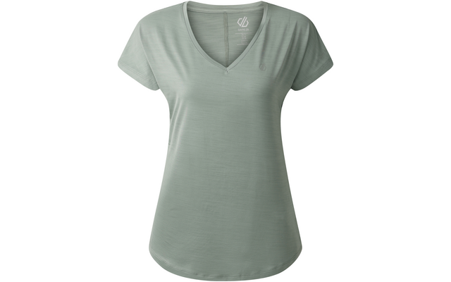 Hellgrünes T-Shirt mit V-Ausschnitt, kurzen Ärmeln und kleinem Logo auf der linken Brust, vor weißem Hintergrund