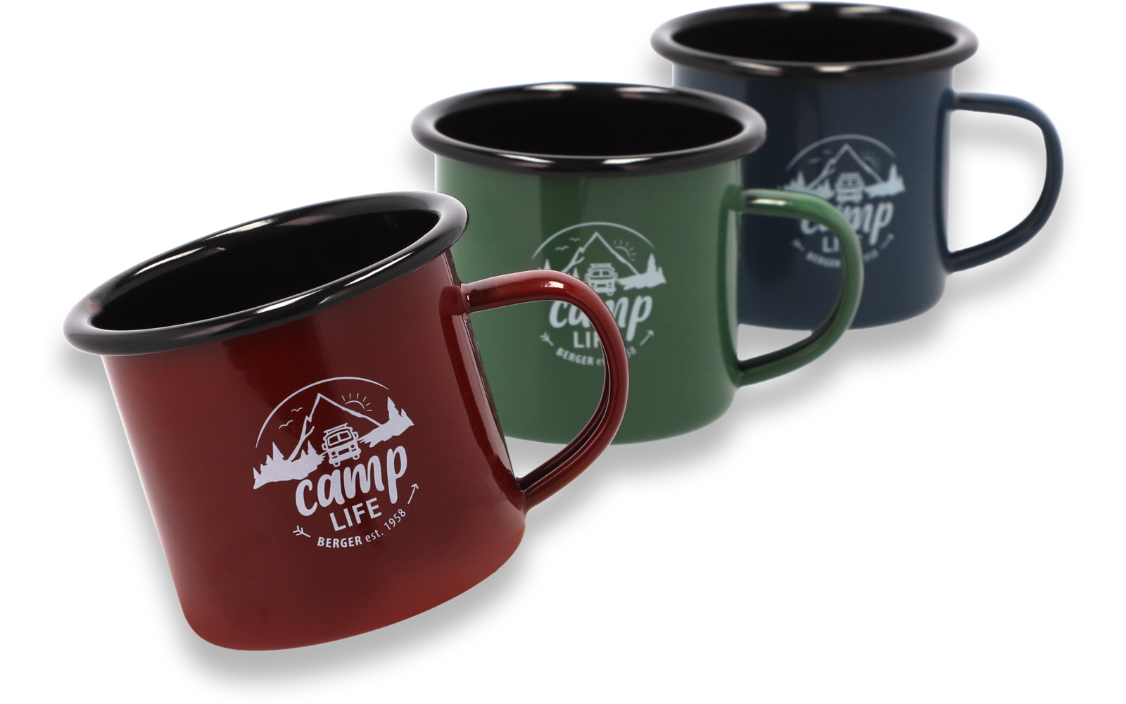 Trois tasses émaillées colorées en rouge, vert et bleu, côte à côte sur un fond blanc