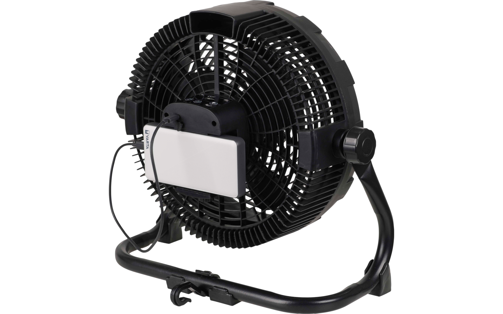 Schwarzes rundes Gerät mit Schutzgitter und Rotorblättern, schwarzes Standgestell, weißes rechteckiges Gehäuse an der Rückseite und angeschlossenes Kabel