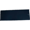 Dunkelblaue, rechteckige Matte mit abgerundeten Ecken und kleinem weißen Etikett oben rechts