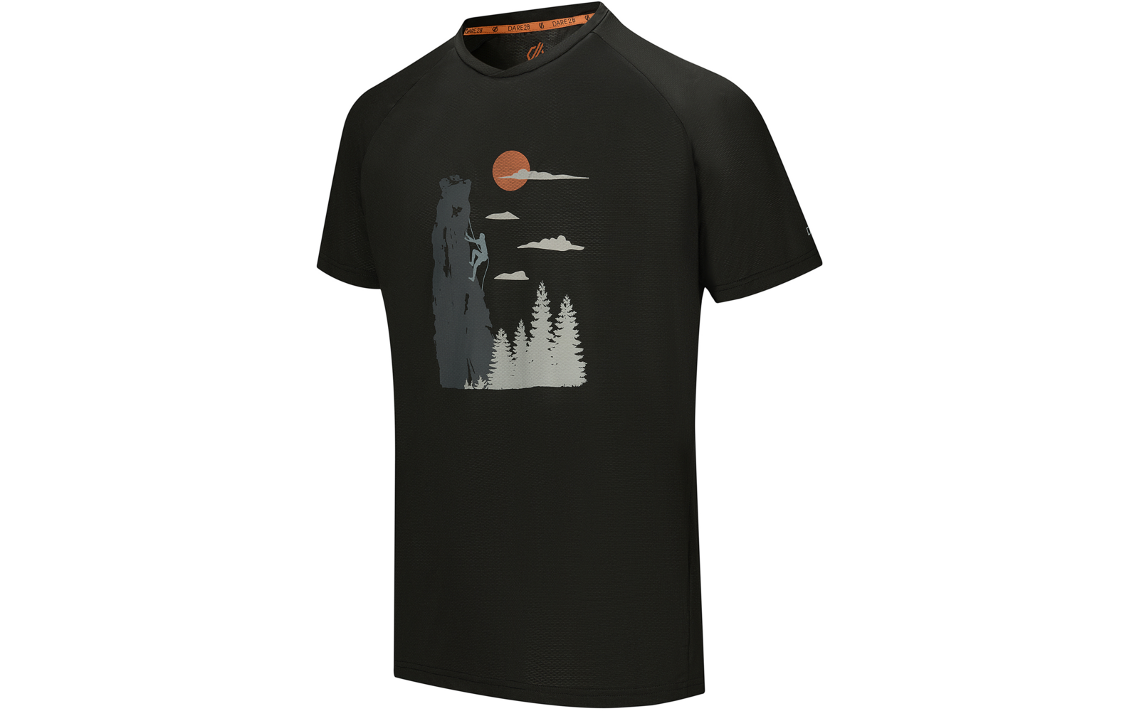 Schwarzes T-Shirt mit aufgedruckter Illustration: Silhouette einer stehenden Person auf einer Felsklippe, Nadelbäume, Wolken und ein orangener Kreis